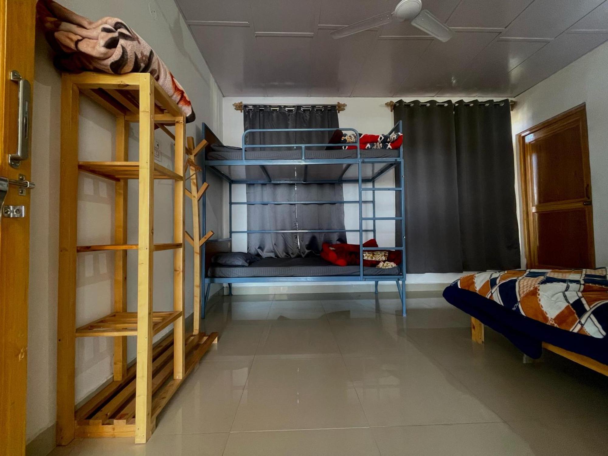 Bir Nest Hostel エクステリア 写真